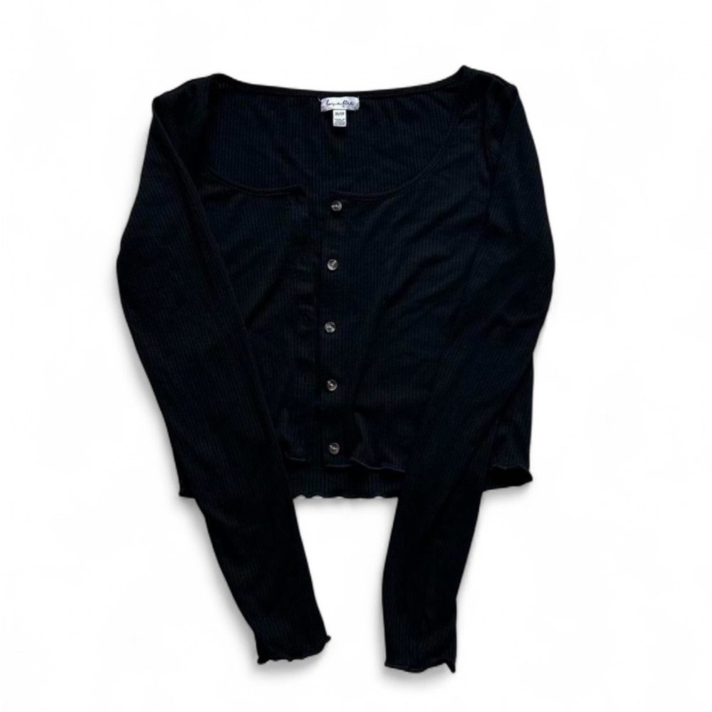 Black Button-Up Long Sleeve Top